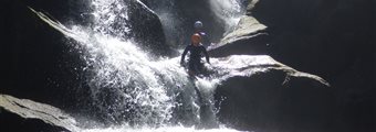 Rope canyoning, Tapoul Canyon in the south of France by Beaba Sport Millau