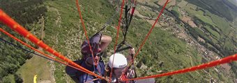 Activités et sports de pleine nature à Millau : parapente dans les Gorges du Tarn, en Aveyron