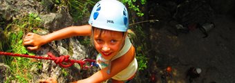 Discovery climbing in the Gorges du Tarn from 4 years old - B&Aba sport nature